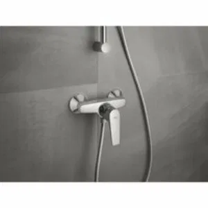 Смеситель для душа GROHE BauFlow, хром (23755000) Смеситель для душа GROHE BauFlow, хром (23755000)