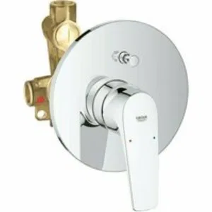 Смеситель для ванны GROHE BauFlow в комплекте с монтажной , хром (29113000) Смеситель для ванны GROHE BauFlow в комплекте с монтажной , хром (29113000)