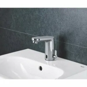 Мини-раковина GROHE Euro Ceramic 45 см, альпин-белый (39324000) Мини-раковина GROHE Euro Ceramic 45 см, альпин-белый (39324000)