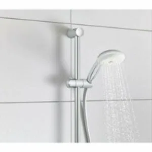 Ручной душ GROHE Tempesta 100, 4 режима, хром/белый (28421002) Ручной душ GROHE Tempesta 100, 4 режима, хром/белый (28421002)