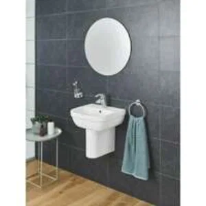 Мини-раковина GROHE Euro Ceramic с гигиеническим покрытием 45 см,альпин-белый (3932400H) Мини-раковина GROHE Euro Ceramic с гигиеническим покрытием 45 см,альпин-белый (3932400H)