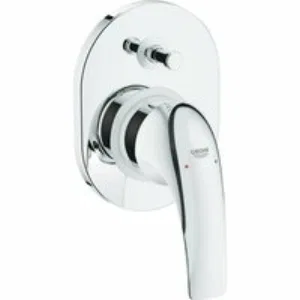 Смеситель для ванны GROHE BauCurve в комплекте с монтажной частью, хром (29043000) Смеситель для ванны GROHE BauCurve в комплекте с монтажной частью, хром (29043000)