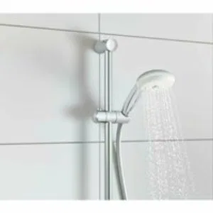 Ручной душ GROHE New Tempesta, 3 режима, хром/белый (28419002) Ручной душ GROHE New Tempesta, 3 режима, хром/белый (28419002)