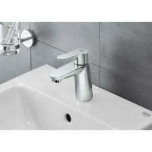 Смеситель для раковины GROHE BauEdge, S-size, хром (23329000) Смеситель для раковины GROHE BauEdge, S-size, хром (23329000)