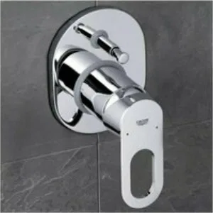 Смеситель для ванны GROHE BauLoop в комплекте с монтажной , хром (29041000) Смеситель для ванны GROHE BauLoop в комплекте с монтажной , хром (29041000)