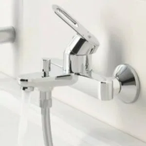 Смеситель для ванны GROHE BauLoop, хром (23603000) Смеситель для ванны GROHE BauLoop, хром (23603000)