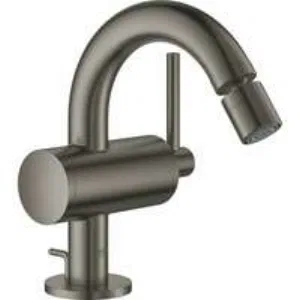 Смеситель для биде GROHE Atrio с донным клапаном, темный графит матовый (32108AL3) Смеситель для биде GROHE Atrio с донным клапаном, темный графит матовый (32108AL3)