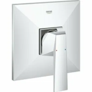 Внешняя часть смесителя для душа GROHE Allure Brilliant, хром (24071000) Внешняя часть смесителя для душа GROHE Allure Brilliant, хром (24071000)