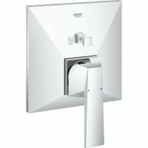 Внешняя часть смесителя для ванны GROHE Allure Brilliant с переключателем на 2 положения, хром (24072000) Внешняя часть смесителя для ванны GROHE Allure Brilliant с переключателем на 2 положения, хром (24072000)
