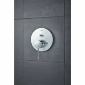 Внешняя часть смесителя для ванны GROHE Essence на 2 потребителя, хром (24058001) Внешняя часть смесителя для ванны GROHE Essence на 2 потребителя, хром (24058001)
