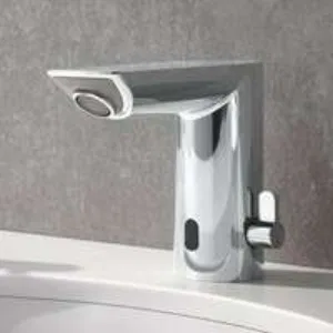 Смеситель для раковины GROHE BauCosmopolitan E инфракрасный, хром (36453000) Смеситель для раковины GROHE BauCosmopolitan E инфракрасный, хром (36453000)