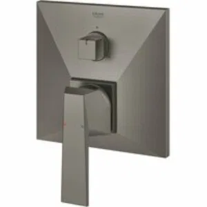 Внешняя часть смесителя для ванны GROHE Allure Brilliant с переключателем на 3 положения, темный графит матовый (24099AL0) Внешняя часть смесителя для ванны GROHE Allure Brilliant с переключателем на 3 положения, темный графит матовый (24099AL0)