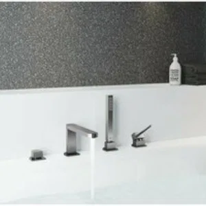 Смеситель для ванны GROHE Plus на 3 отверстия, хром (23845003) Смеситель для ванны GROHE Plus на 3 отверстия, хром (23845003)