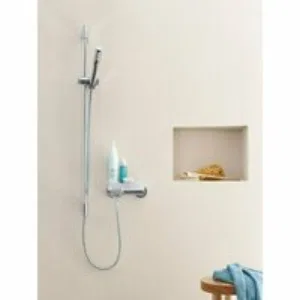 Душевой гарнитур GROHE SPA Grandera Stick, 1 режим струи, душевая штанга 900 мм, 7,6 л/мин, хром (26038000) Душевой гарнитур GROHE SPA Grandera Stick, 1 режим струи, душевая штанга 900 мм, 7,6 л/мин, хром (26038000)