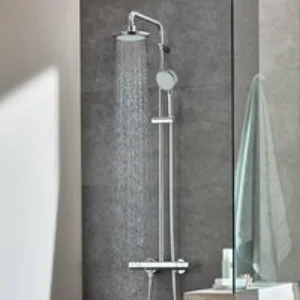 Душевая система GROHE Tempesta Cosmopolitan System 250 Cube с термостатом для душа, хром (26689000) Душевая система GROHE Tempesta Cosmopolitan System 250 Cube с термостатом для душа, хром (26689000)
