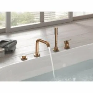 Смеситель для ванны GROHE Essence на 4 отверстия, на край ванны, теплый закат глянец (19578DA1) Смеситель для ванны GROHE Essence на 4 отверстия, на край ванны, теплый закат глянец (19578DA1)