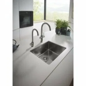 Комплект для кухни GROHE Red Mono II с бойлером M-size, с вертикальным вентилем с C-образным изливом, темный графит матовый (30085AL1) Комплект для кухни GROHE Red Mono II с бойлером M-size, с вертикальным вентилем с C-образным изливом, темный графит матовый (30085AL1)