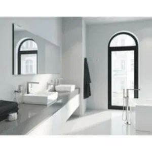 Внешняя часть смесителя для ванны GROHE Plus напольного монтажа, суперсталь (23846DC3) Внешняя часть смесителя для ванны GROHE Plus напольного монтажа, суперсталь (23846DC3)