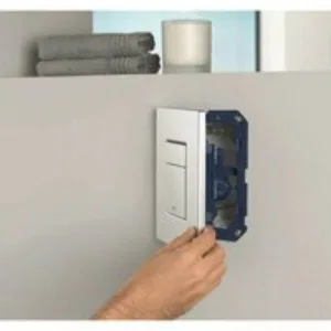 Крепежная рама GROHE Fresh с емкостью для ароматических таблеток (38967000) Крепежная рама GROHE Fresh с емкостью для ароматических таблеток (38967000)