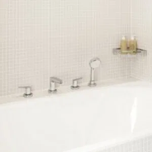Смеситель для ванны GROHE BauEdge, хром (2512010A) Смеситель для ванны GROHE BauEdge, хром (2512010A)