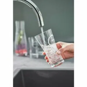 Смеситель для кухонной мойки GROHE Blue Pure с функцией фильтрации, без фильтра в комплекте, хром (33251000) Смеситель для кухонной мойки GROHE Blue Pure с функцией фильтрации, без фильтра в комплекте, хром (33251000)