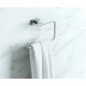 Набор аксессуаров GROHE Essentials Cube (5 предметов), хром (40758001) Набор аксессуаров GROHE Essentials Cube (5 предметов), хром (40758001)
