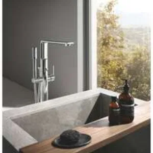 Внешняя часть смесителя для ванны GROHE Allure напольного монтажа, хром (25222001) Внешняя часть смесителя для ванны GROHE Allure напольного монтажа, хром (25222001)
