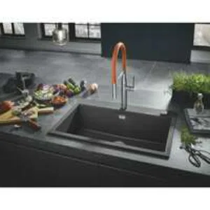 Смеситель для кухни GROHE Essence c профессиональным изливом, суперсталь (30503DC0) Смеситель для кухни GROHE Essence c профессиональным изливом, суперсталь (30503DC0)