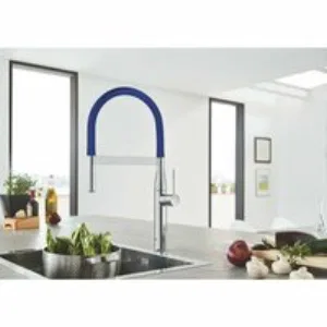 Смеситель для кухни GROHE Essence, хром (30503000) Смеситель для кухни GROHE Essence, хром (30503000)