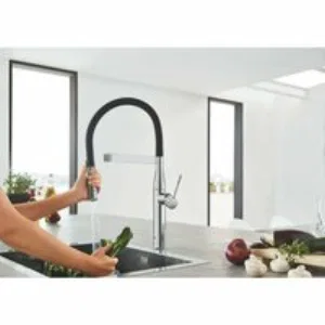 Смеситель для кухни GROHE Essence, хром (30503000) Смеситель для кухни GROHE Essence, хром (30503000)