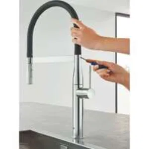 Смеситель для кухни GROHE Essence, хром (30503000) Смеситель для кухни GROHE Essence, хром (30503000)