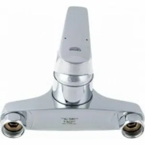 Смеситель для ванны GROHE BauFlow, хром (23756000/U), уценненый товар Смеситель для ванны GROHE BauFlow, хром (23756000/U), уценненый товар
