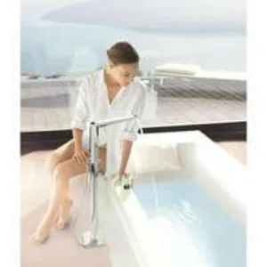 Внешняя часть смесителя для ванны GROHE Allure Brilliant напольного монтажа, хром (23119000) Внешняя часть смесителя для ванны GROHE Allure Brilliant напольного монтажа, хром (23119000)
