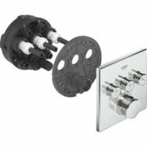 Внешняя часть термостата для душа GROHE Grohtherm SmartControl на 3 потребителя, хром (29126000) Внешняя часть термостата для душа GROHE Grohtherm SmartControl на 3 потребителя, хром (29126000)